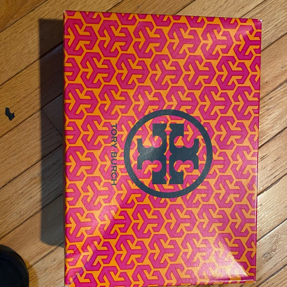 Adorable Tory Burch & Cobalt Blue heels - Picture 9 of 13